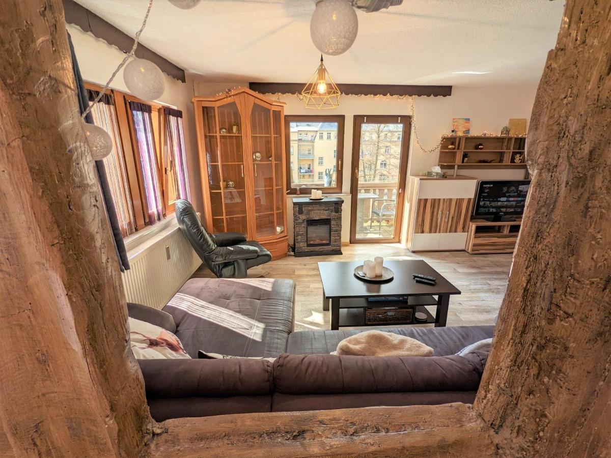 Appartement Urlaubstraum Mit Pool, Terrasse & Fluss Im Garten - Ut à Sebnitz Extérieur photo