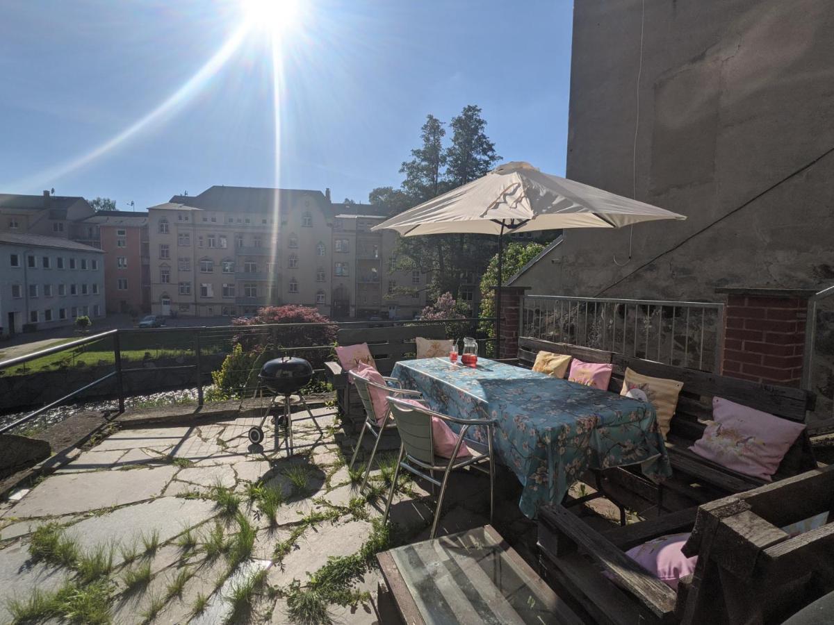 Appartement Urlaubstraum Mit Pool, Terrasse & Fluss Im Garten - Ut à Sebnitz Extérieur photo