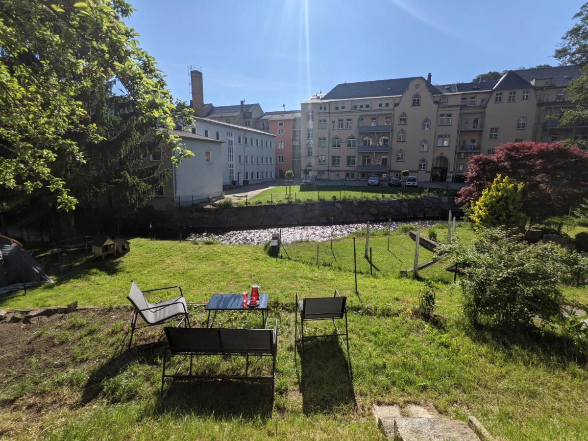 Appartement Urlaubstraum Mit Pool, Terrasse & Fluss Im Garten - Ut à Sebnitz Extérieur photo