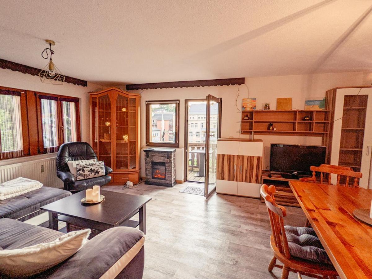 Appartement Urlaubstraum Mit Pool, Terrasse & Fluss Im Garten - Ut à Sebnitz Extérieur photo